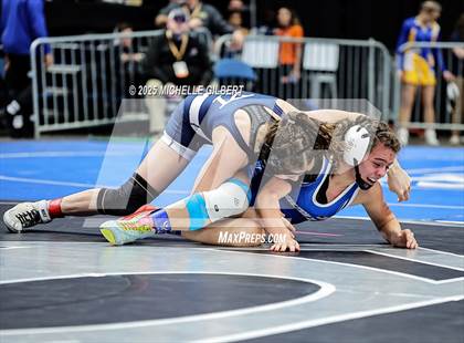 Thumbnail 2 in NYSPHSAA State Championships (Semi-Finals) photogallery.