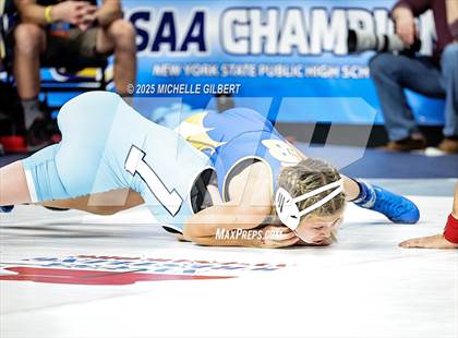 Thumbnail 1 in NYSPHSAA State Championships (Semi-Finals) photogallery.