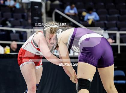 Thumbnail 2 in NYSPHSAA State Championships (Semi-Finals) photogallery.