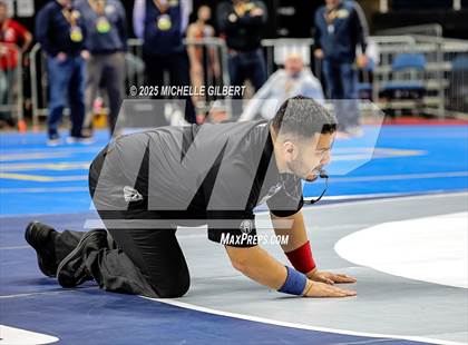 Thumbnail 1 in NYSPHSAA State Championships (Semi-Finals) photogallery.
