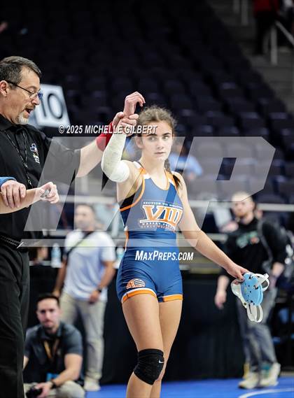 Thumbnail 2 in NYSPHSAA State Championships (Semi-Finals) photogallery.