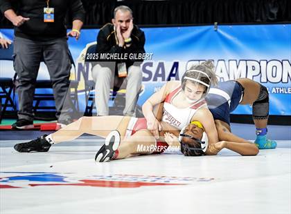 Thumbnail 2 in NYSPHSAA State Championships (Semi-Finals) photogallery.