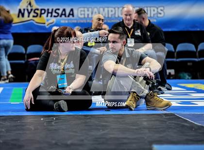 Thumbnail 2 in NYSPHSAA State Championships (Semi-Finals) photogallery.