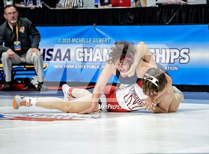 Thumbnail 2 in NYSPHSAA State Championships (Semi-Finals) photogallery.