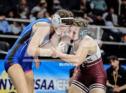 Thumbnail 1 in NYSPHSAA State Championships (Semi-Finals) photogallery.