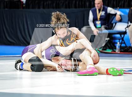 Thumbnail 3 in NYSPHSAA State Championships (Semi-Finals) photogallery.