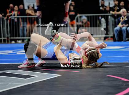Thumbnail 2 in NYSPHSAA State Championships (Semi-Finals) photogallery.