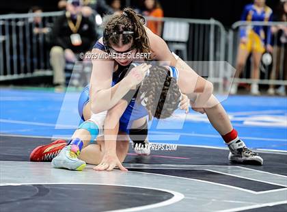Thumbnail 1 in NYSPHSAA State Championships (Semi-Finals) photogallery.