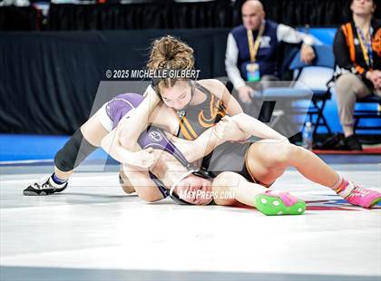 Thumbnail 2 in NYSPHSAA State Championships (Semi-Finals) photogallery.