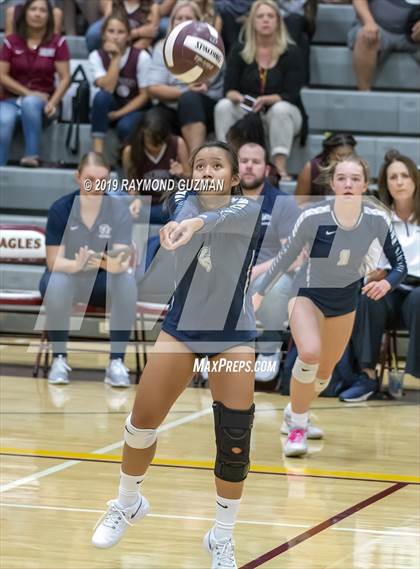 Thumbnail 1 in Clovis East @ Clovis West photogallery.