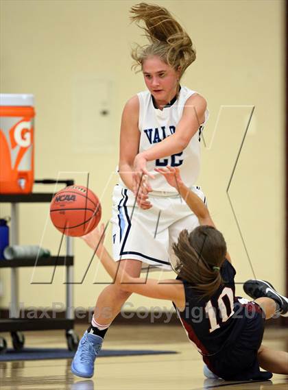 Thumbnail 2 in Dakota Ridge @ Valor Christian photogallery.