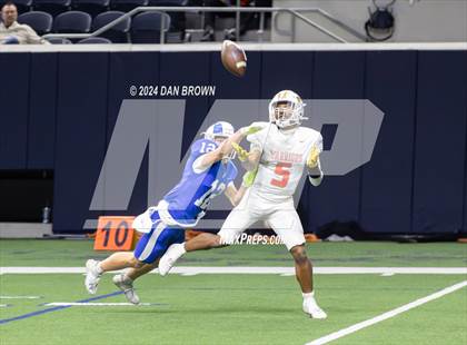Thumbnail 2 in Honey Grove vs Joaquin (UIL 2A D1 Quarterfinal) photogallery.