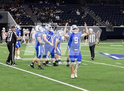 Thumbnail 3 in Honey Grove vs Joaquin (UIL 2A D1 Quarterfinal) photogallery.