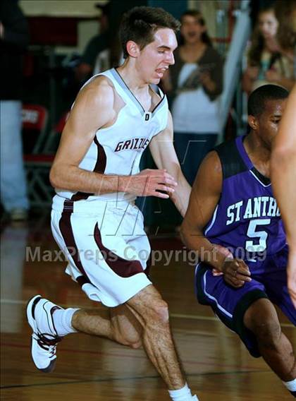 Thumbnail 3 in St. Anthony vs. Calvary Chapel photogallery.