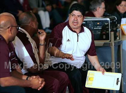 Thumbnail 2 in St. Anthony vs. Calvary Chapel photogallery.