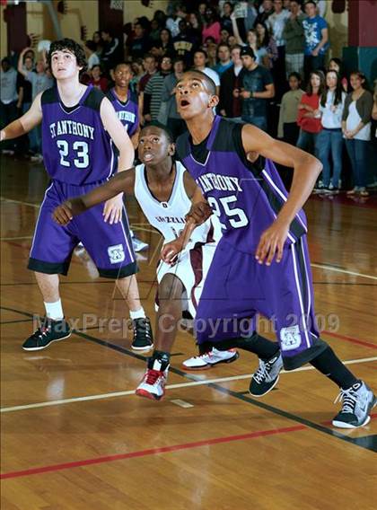 Thumbnail 1 in St. Anthony vs. Calvary Chapel photogallery.
