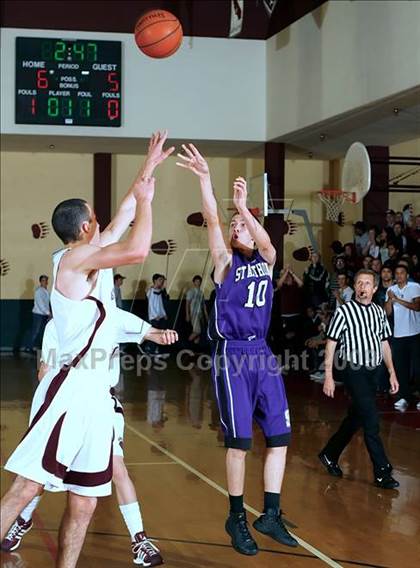 Thumbnail 2 in St. Anthony vs. Calvary Chapel photogallery.
