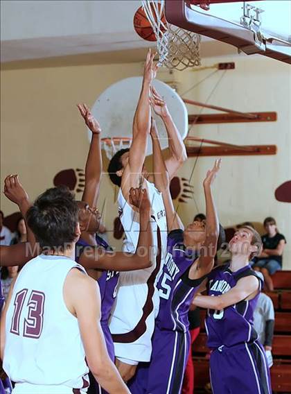 Thumbnail 2 in St. Anthony vs. Calvary Chapel photogallery.