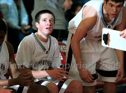 Thumbnail 2 in St. Anthony vs. Calvary Chapel photogallery.