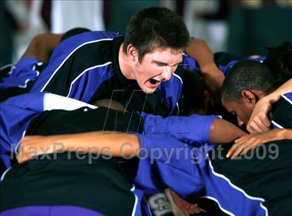 Thumbnail 3 in St. Anthony vs. Calvary Chapel photogallery.