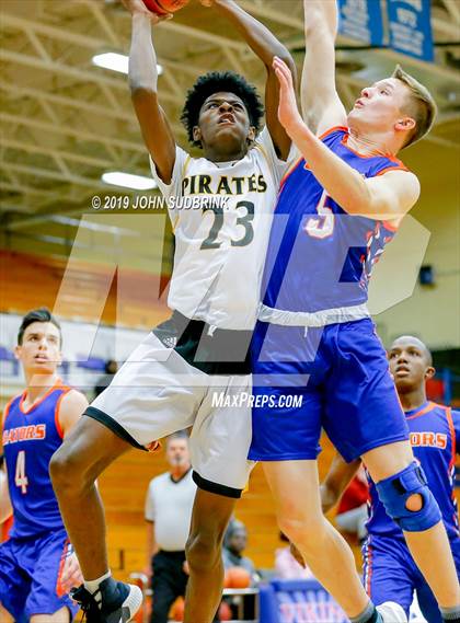 Thumbnail 2 in Greenbrier Christian Academy vs Perquimans (Robert L. Vaughan Border Clash Basketball Invitational) photogallery.