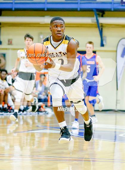 Thumbnail 2 in Greenbrier Christian Academy vs Perquimans (Robert L. Vaughan Border Clash Basketball Invitational) photogallery.