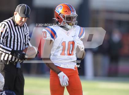 Thumbnail 1 in Cary-Grove vs. East St. Louis (IHSA Class 6A Final) photogallery.
