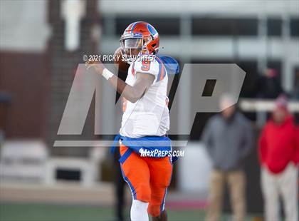 Thumbnail 2 in Cary-Grove vs. East St. Louis (IHSA Class 6A Final) photogallery.