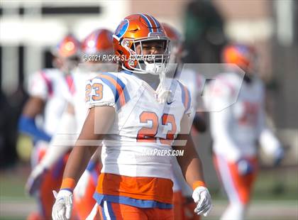 Thumbnail 2 in Cary-Grove vs. East St. Louis (IHSA Class 6A Final) photogallery.