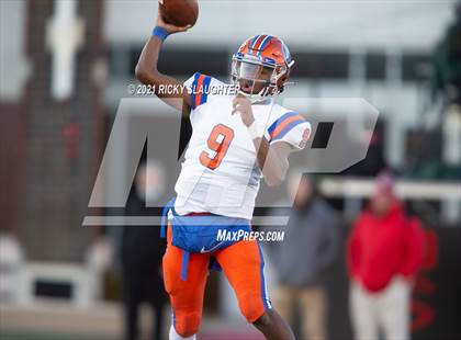 Thumbnail 1 in Cary-Grove vs. East St. Louis (IHSA Class 6A Final) photogallery.
