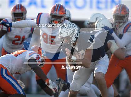 Thumbnail 2 in Cary-Grove vs. East St. Louis (IHSA Class 6A Final) photogallery.