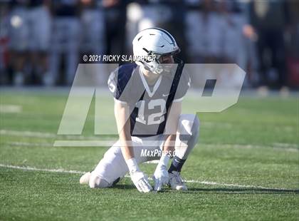 Thumbnail 2 in Cary-Grove vs. East St. Louis (IHSA Class 6A Final) photogallery.