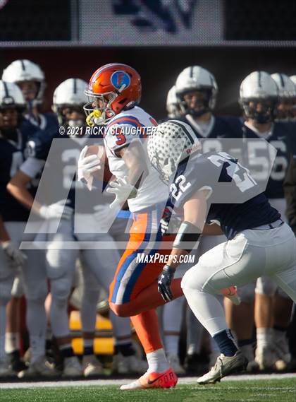 Thumbnail 3 in Cary-Grove vs. East St. Louis (IHSA Class 6A Final) photogallery.