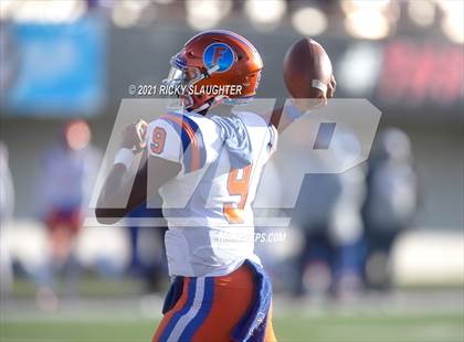 Thumbnail 2 in Cary-Grove vs. East St. Louis (IHSA Class 6A Final) photogallery.