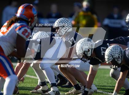 Thumbnail 2 in Cary-Grove vs. East St. Louis (IHSA Class 6A Final) photogallery.