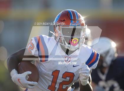 Thumbnail 1 in Cary-Grove vs. East St. Louis (IHSA Class 6A Final) photogallery.