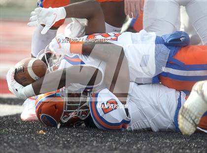Thumbnail 3 in Cary-Grove vs. East St. Louis (IHSA Class 6A Final) photogallery.