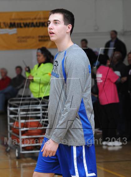 Thumbnail 3 in Brookfield Central vs. King photogallery.