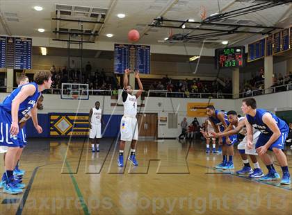 Thumbnail 1 in Brookfield Central vs. King photogallery.
