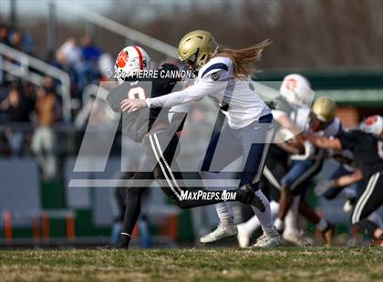 Thumbnail 1 in Lafayette vs Kettle Run (VHSL Class 3 State Semifinal) photogallery.