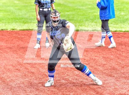 Thumbnail 2 in Gardner-Edgerton vs Topeka (KSHSAA Quartert Final - Game #1) photogallery.