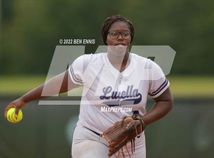 Thumbnail 3 in Trinity Christian @ Luella photogallery.