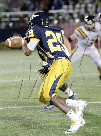Thumbnail 2 in North Allegheny @ Central Catholic photogallery.