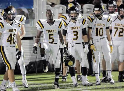 Thumbnail 1 in North Allegheny @ Central Catholic photogallery.