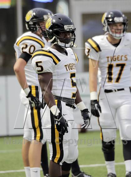 Thumbnail 1 in North Allegheny @ Central Catholic photogallery.