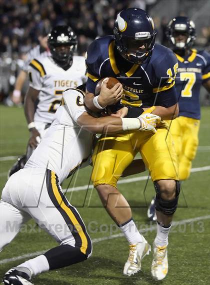 Thumbnail 2 in North Allegheny @ Central Catholic photogallery.