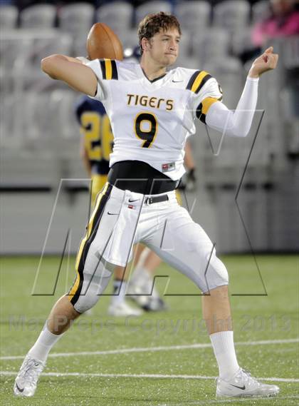 Thumbnail 2 in North Allegheny @ Central Catholic photogallery.
