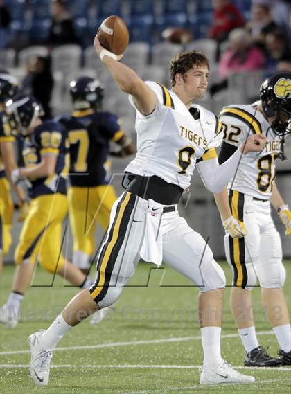 Thumbnail 3 in North Allegheny @ Central Catholic photogallery.
