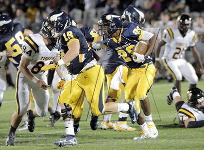 Thumbnail 3 in North Allegheny @ Central Catholic photogallery.