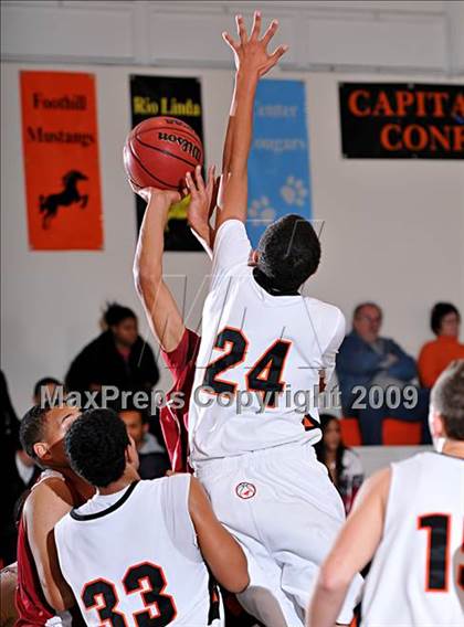 Thumbnail 1 in Laguna Creek @ Foothill (Hoops 4 Human Fund) photogallery.